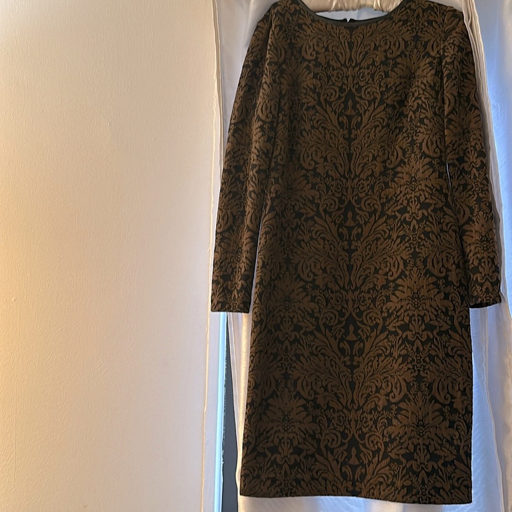 VINCE CAMUTO SIZE 6 ‼️SOLD‼️‼️GOOD CONDITION Pitt 16” lgth 35